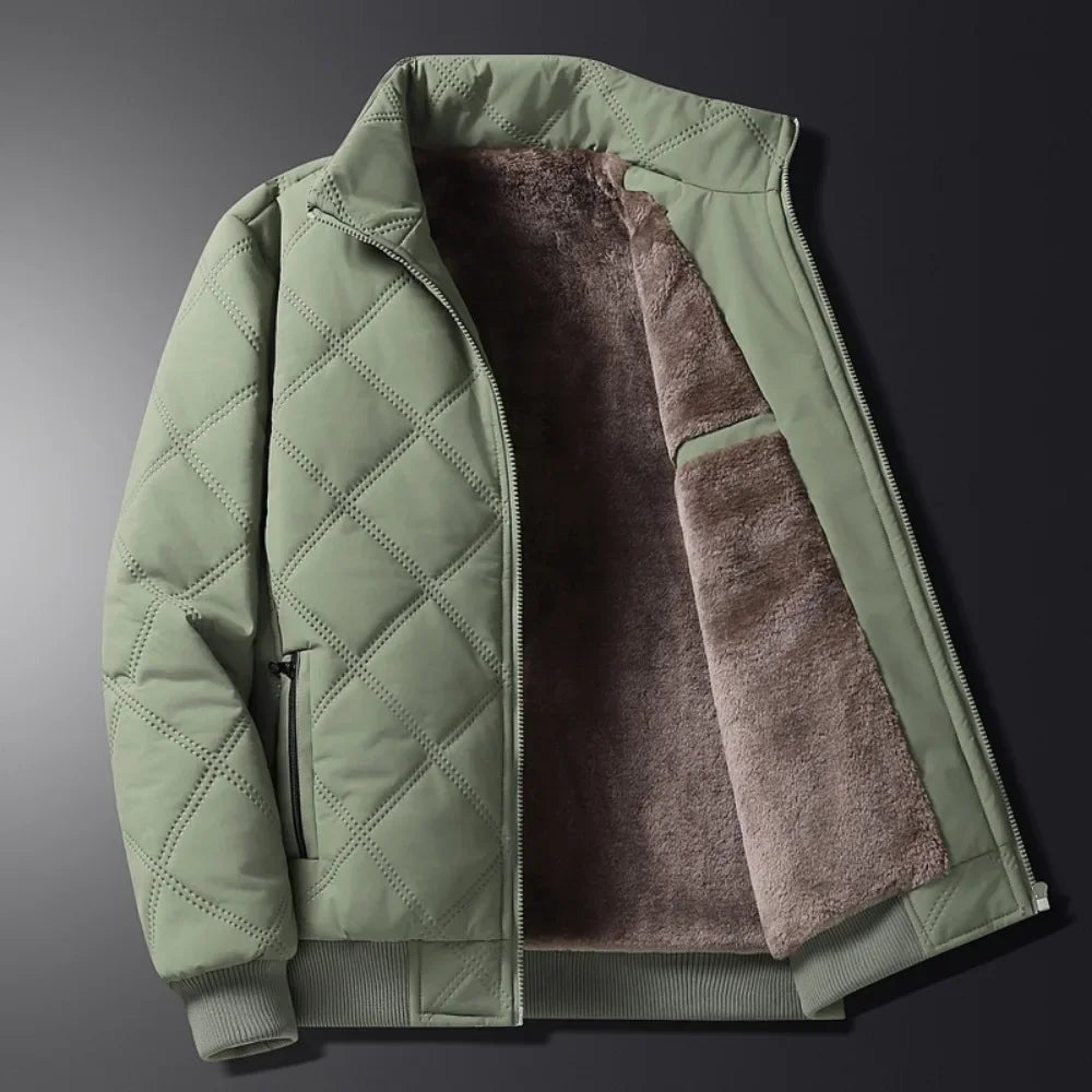 BRADLEY - ELEGANTIŠKA STRIUKĖ SU KAILIU